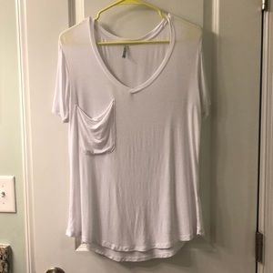 Z Supply white tank with pocket